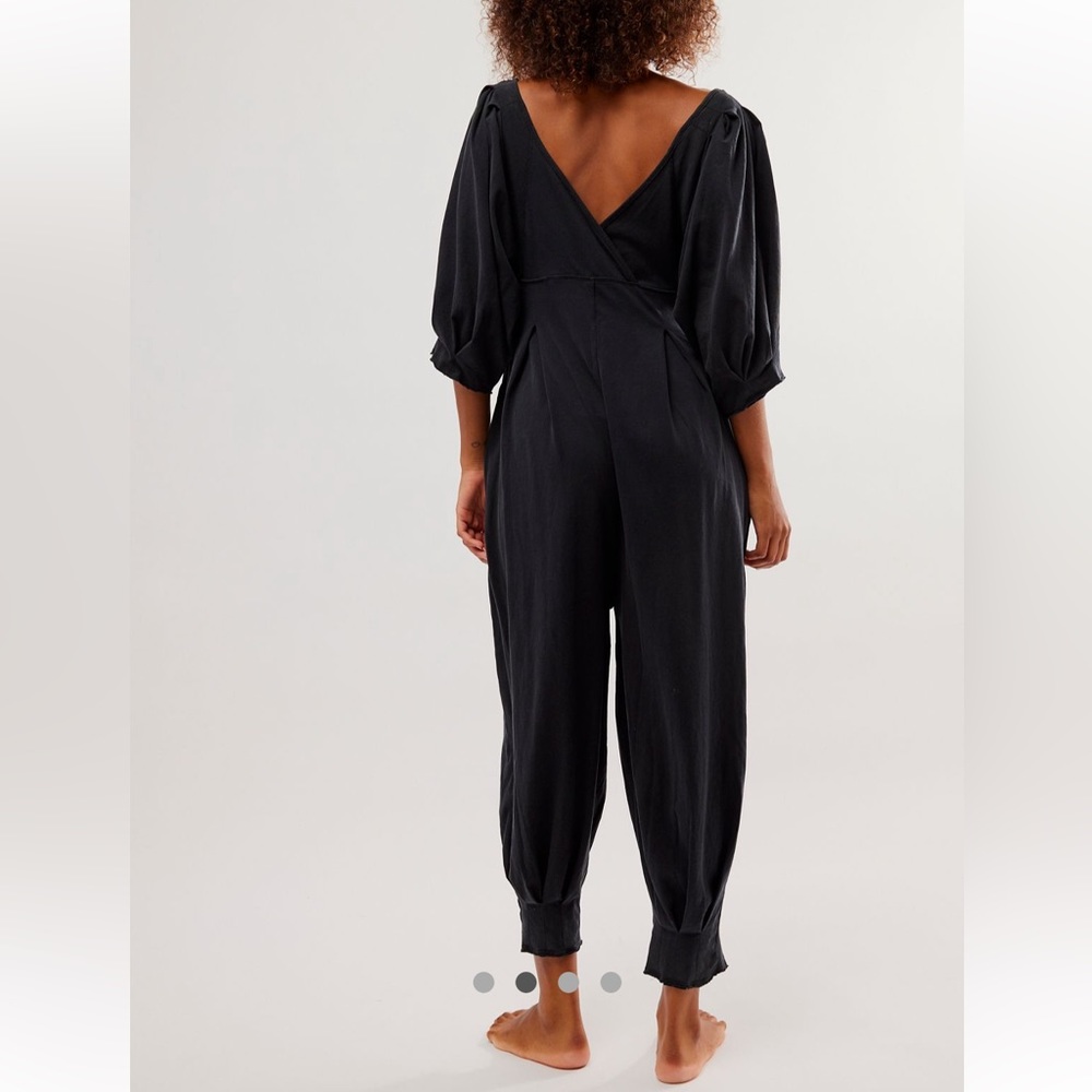 Intimately Free People Lotta Love Black Jumpsuit Size Extra Small EUC ๐ค - Picture 2 of 12